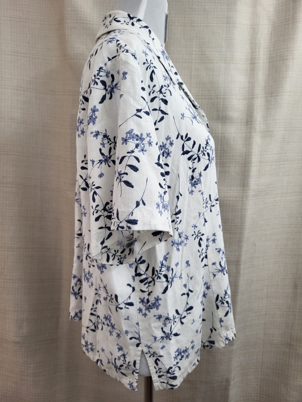 Elisabeth Women's White Blue Floral Linen Blend Button Down Blouse Size 16 - Picture 4 of 12
